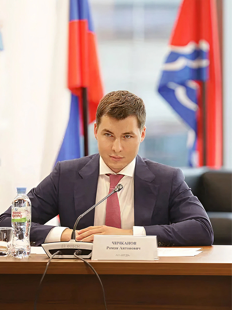 Роман Чичканов
